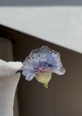 Pregadeira Flor Azul | Joia Botânica